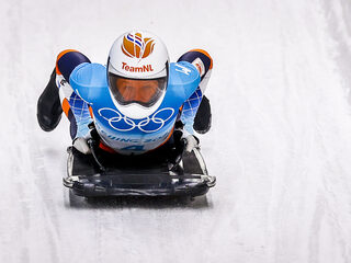 Bos pakt historische bronzen skeletonmedaille voor Nederland