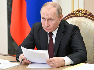 D66 wil veel strengere sancties Rusland: 'Bevries tegoeden van oligarchen rond Poetin'