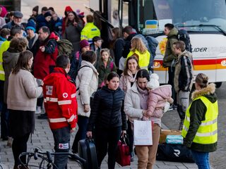 Nederland verwelkomt Oekraïners: 'Hoe dichter je bij witheid komt, hoe beter je behandeld wordt'