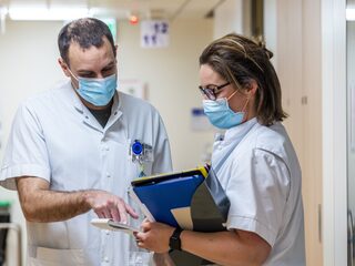 De wachtlijsten in de zorg zijn nog láng niet weggewerkt