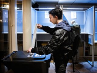 Alledaagse Vragen – Waarom zijn in Nederland verkiezingen altijd op woensdag?