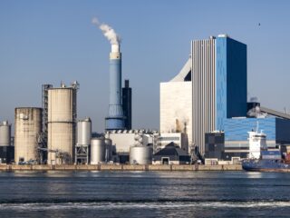 Milieuorganisaties willen kolencentrales al over 3 jaar dicht: 'kan en moet'