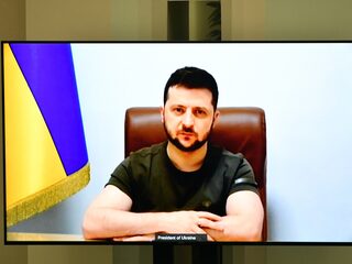 President Zelenski probeert emoties los te maken met toespraak aan de Tweede Kamer