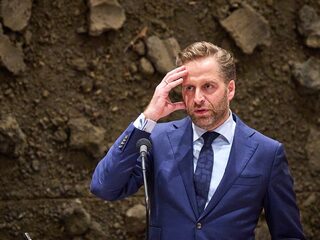 Ergernis over toon mondkapjesdebat: 'Er wordt bewust ingespeeld op het beschadigen van ministers'