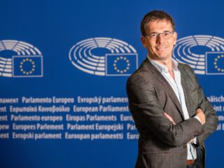 'Op deze klimaattoppen wordt pijnlijk duidelijk dat Rutte niks doet'