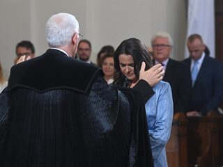 Protest tegen ‘gevloek in de kerk’ van Hongaars staatshoofd