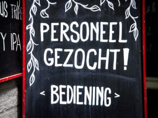 Voor het eerst in twee jaar daalt het aantal openstaande vacatures