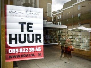 Meer kantoren ombouwen tot woning? 'We moeten langdurige leegstand verbieden'