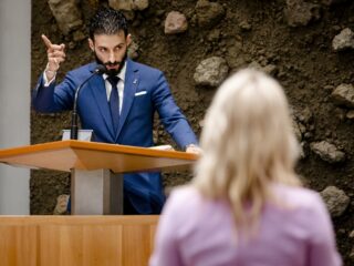 VVD-Kamerlid Ellian over kwestie Arib: 'Ik voel me er ongemakkelijk bij'