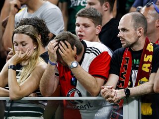 'De massale verbondenheid van Feyenoord-supporters is historisch'