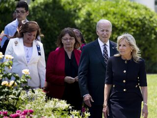 Wat weet je van Mona Lisa, Joe Biden en Queen Elisabeth? Speel de Nationale Nieuwsquiz!