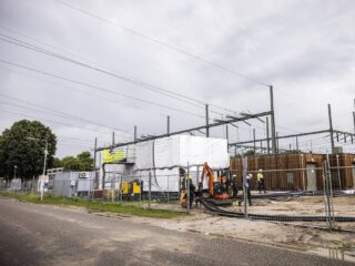 Bedrijven verduurzamen en masse, netbeheerders benen het niet meer bij