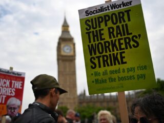 Podcast De Dag: de Britse zomer vol onvrede