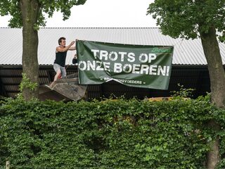 Boer Ria over uitkopen: 'Gesprekken lopen heel stroef, voelt als mes op de keel'