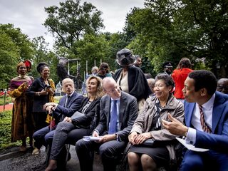 DNB-president Klaas Knot biedt namens bank excuses aan voor slavernijverleden