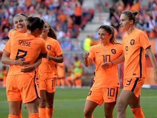 De aftrap van het EK voetbal: populariteit vrouwenvoetbal neemt toe