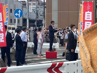 Japanse oud-premier Abe overleden na aanslag tijdens campagnetoespraak