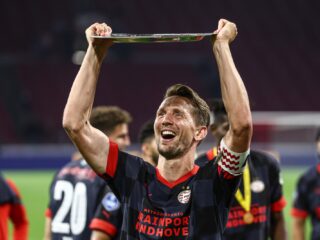 Aftrap voetbalseizoen: 'Voor de neutrale kijker is de eredivisie fantastisch'