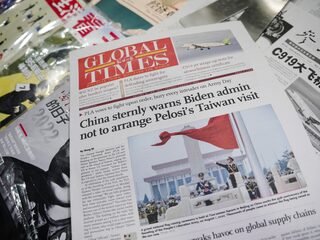 Nancy Pelosi ondanks dreigementen van China toch aangekomen in Taiwan