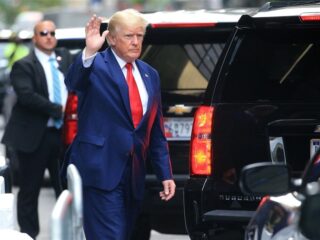 Podcast De Dag: Donald Trump en de vijf onderzoeken