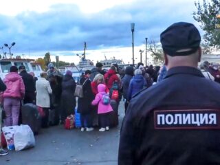 Strijd om Kherson in volle gang: 'In bevrijd gebied hangt de geur van de dood'