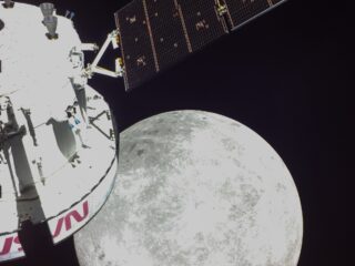 Plannen voor een dorp op de maan: 'Heel groots en poëtisch'