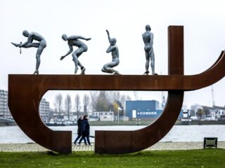 Eerherstel voor verzetshelden? 'Moeten voorzichtig zijn met het invullen van verhalen'