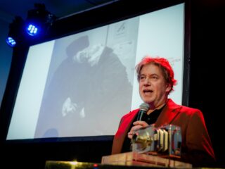 Eddy van Wessel wint voor de vierde keer Zilveren Camera met fotoserie over oorlog in Oekraïne