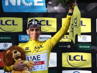 Tadej Pogacar geeft Parijs-Nice glans met winst slotrit