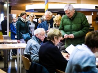'Wantrouwen in politiek komt doordat coalitie gewoon doorging na toeslagenaffaire'