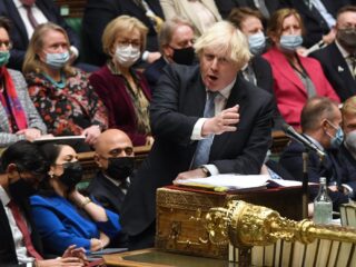 Boris Johnson voor speciale commissie door 'partygate'