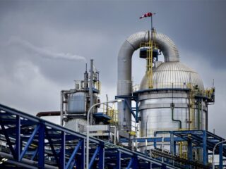 Stand.nl: 'De chemische industrie moet voor Nederland behouden blijven'