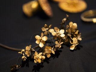 Stand.nl: 'Alle roofkunst moet terug naar het land van herkomst'