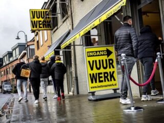 Stand.nl: 'Het is tijd om afscheid te nemen van de vuurwerktraditie'