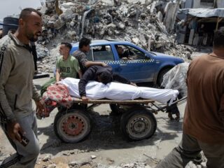 Stand.nl: 'Iedereen zou zich moeten uitspreken tegen de verschrikkingen in Gaza'