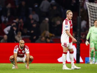 Ajax lijdt wederom puntverlies in eigen huis: 'Clubs voelen dat er wat te halen valt'