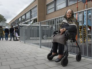 D66: oudere asielzoekers moeten ook kunnen inburgeren