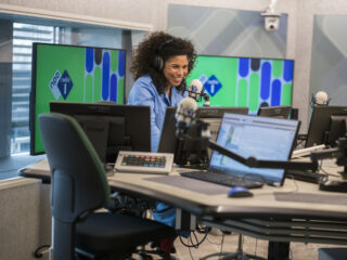 Het nieuwe NPO Radio 1: boven op nieuws, achtergronden en sport