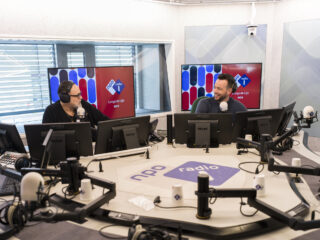 PSV grijpt 27e landstitel en kroont zich tot vroegste kampioen ooit