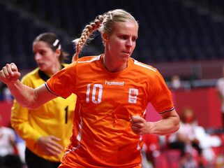 Handbalster Snelder hoopt op revanche tegen Fransen: 'Mix tussen oud en jong is nu goed'