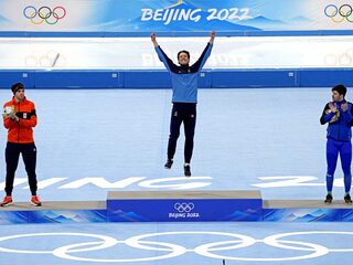 Lof en ongeloof na wereldrecord Van der Poel: 'Niet zeker dat we hem volgend seizoen weer zien'