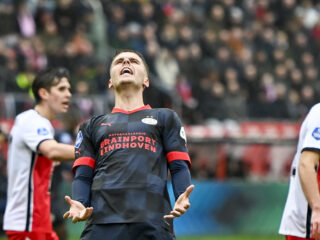 PSV beleeft zonder zieke Van Nistelrooij frustrerende middag bij FC Utrecht