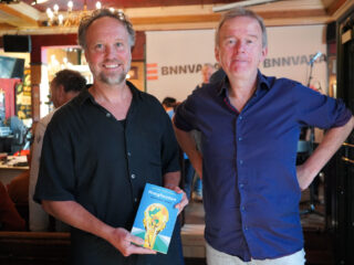 Voetbalfilosofen willen nieuwe gespreksstof voor de derde helft