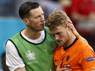 Nederlands elftal uitgeschakeld op EK voetbal door Tsjechië