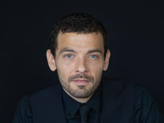 Schrijver Deniz Kuypers over de worsteling van het vaderschap. 'Ik verlangde antwoord'