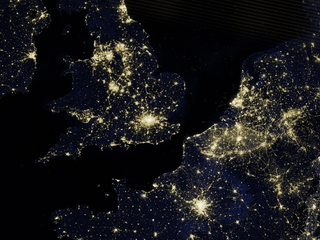 Al die lichten aan 's nachts, moet dan nou?