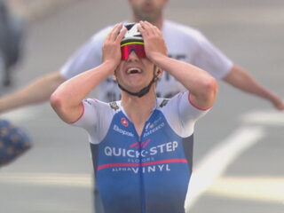 Remco Evenepoel geeft wielervoorjaar Quickstep wat glans met zege Luik-Bastenaken-Luik