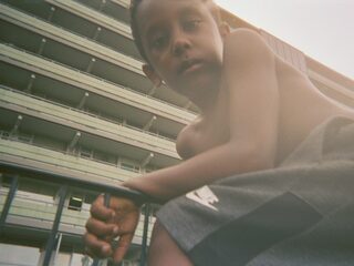 Hoe was het voor kinderen om op te groeien in de Bijlmer?