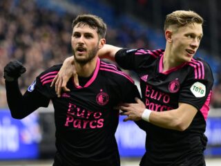 Feyenoord terug op kop na zege in Heerenveen