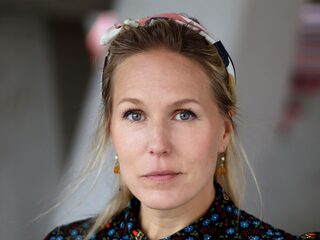 Hadewych Minis speelt monoloog over geweld tegen vrouwen. 'Nu kan ik écht van betekenis zijn'